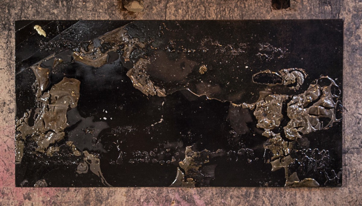 Ugly Black Panel